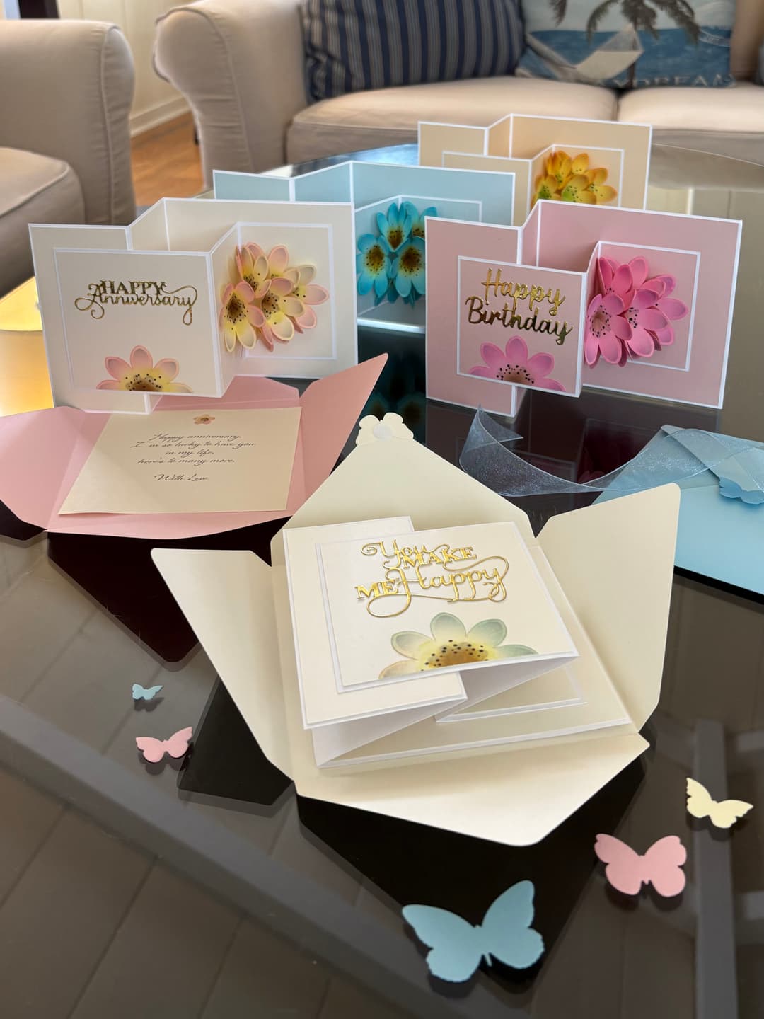 Pop up bouquet cards made by the author